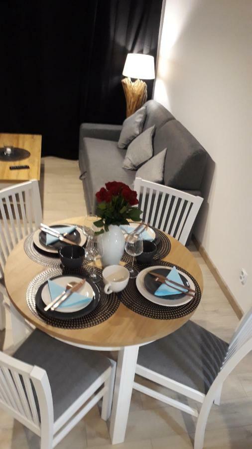 Apartament Oliwka Z Prywatnym Miejscem Postojowym كولوبرزيغ المظهر الخارجي الصورة